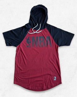 Camiseta con Capucha NBA Logo Oficial Burdeos M - Segunda Mano