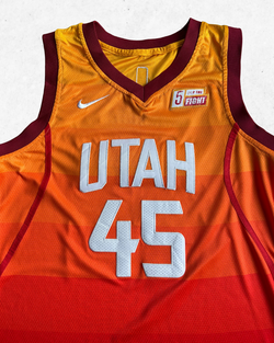 Camiseta NBA Nike Utah Jazz 45 Mitchell Naranja L