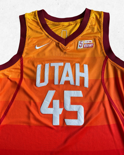 Camiseta NBA Nike Utah Jazz 45 Mitchell Naranja L