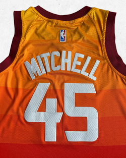 Camiseta NBA Nike Utah Jazz 45 Mitchell Naranja L