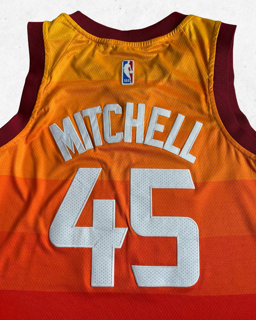 Camiseta NBA Nike Utah Jazz 45 Mitchell Naranja L