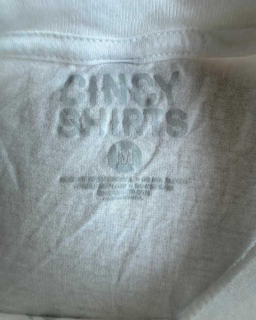 Camiseta NFL Cincinnati Bearscats Desmond Ridder Blanco M