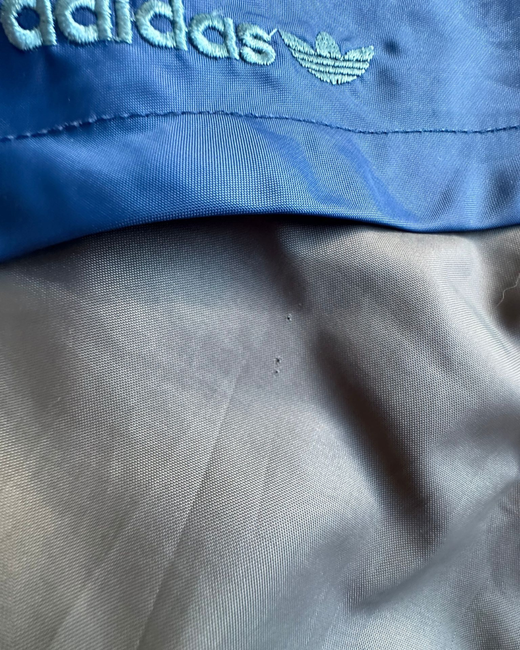 Chaqueta Vintage Adidas Retro 80s Hombre Azul Marino, Gris y Azul M - Segunda Mano