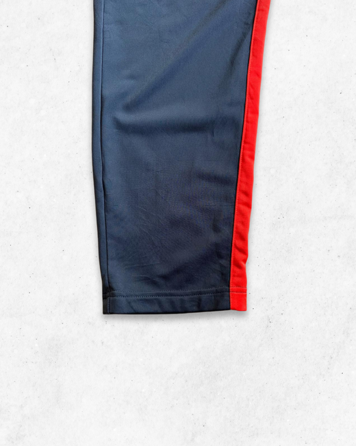 Pantalón Deportivo Puma Gris y Rojo L - Segunda Mano